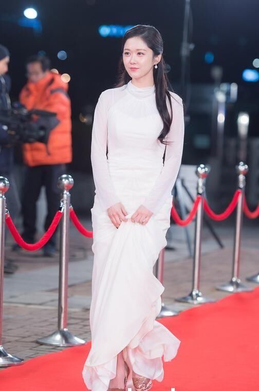 张娜拉说错话被封杀,再次出镜,撞脸赵丽颖!