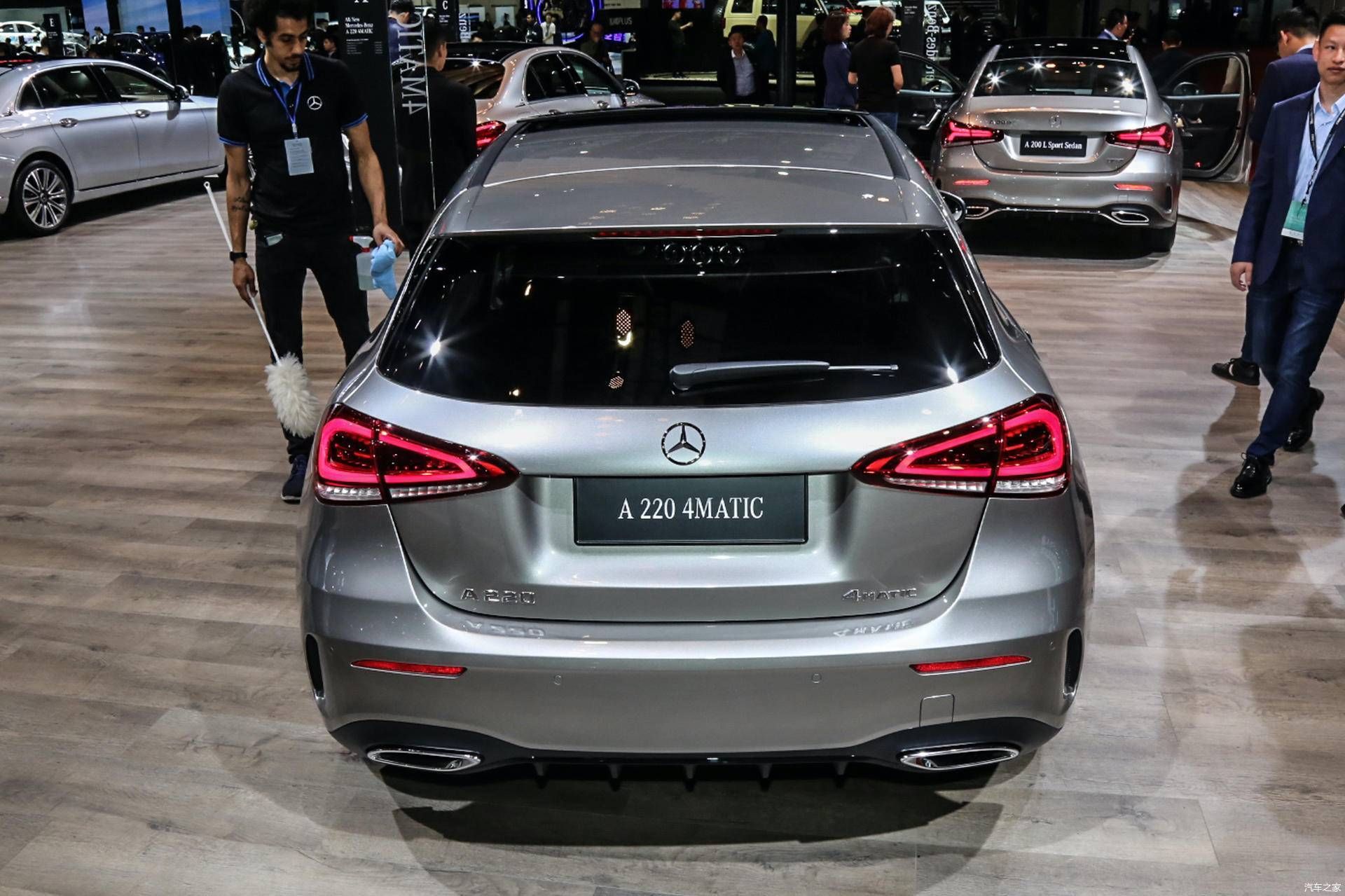  『梅赛德斯』奔驰进口“小钢炮”，2.0T配四驱的A220，让运动属性更加强烈