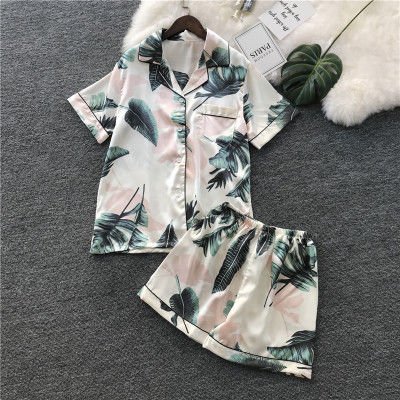 牛，大开眼界!现在的女人真敢穿!这睡衣若隐若现真迷人