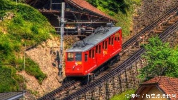 全球最惊险的铁路:最大坡度48度时速仅7公里,周边景色堪称一绝