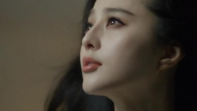 好友晒图透露范冰冰即将回归，没分手未出事正在调整状态