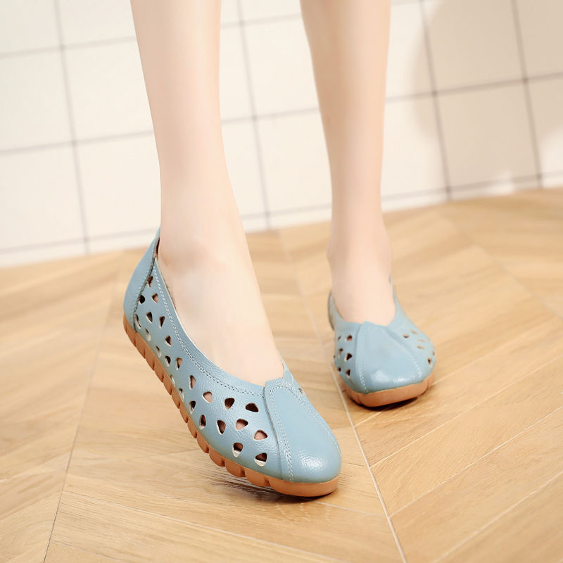 女人50以后少穿高跟鞋，试试这样的妈妈鞋，舒适养脚，美爆