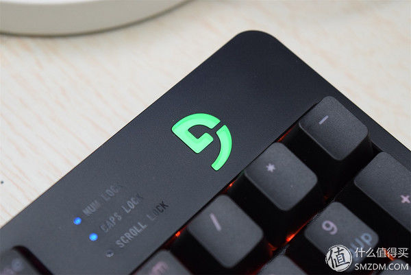 谁说机械键盘就一定吵闹?富勒G900S RGB静音红轴了解一下