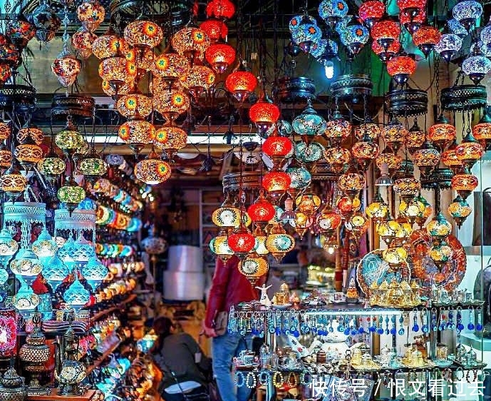 拿破仑曾说它是世界各国的“首都”。