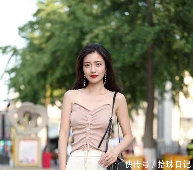 #宽松的版型#今年春天不要错过杏色穿搭,可盐可甜,百搭且不挑人