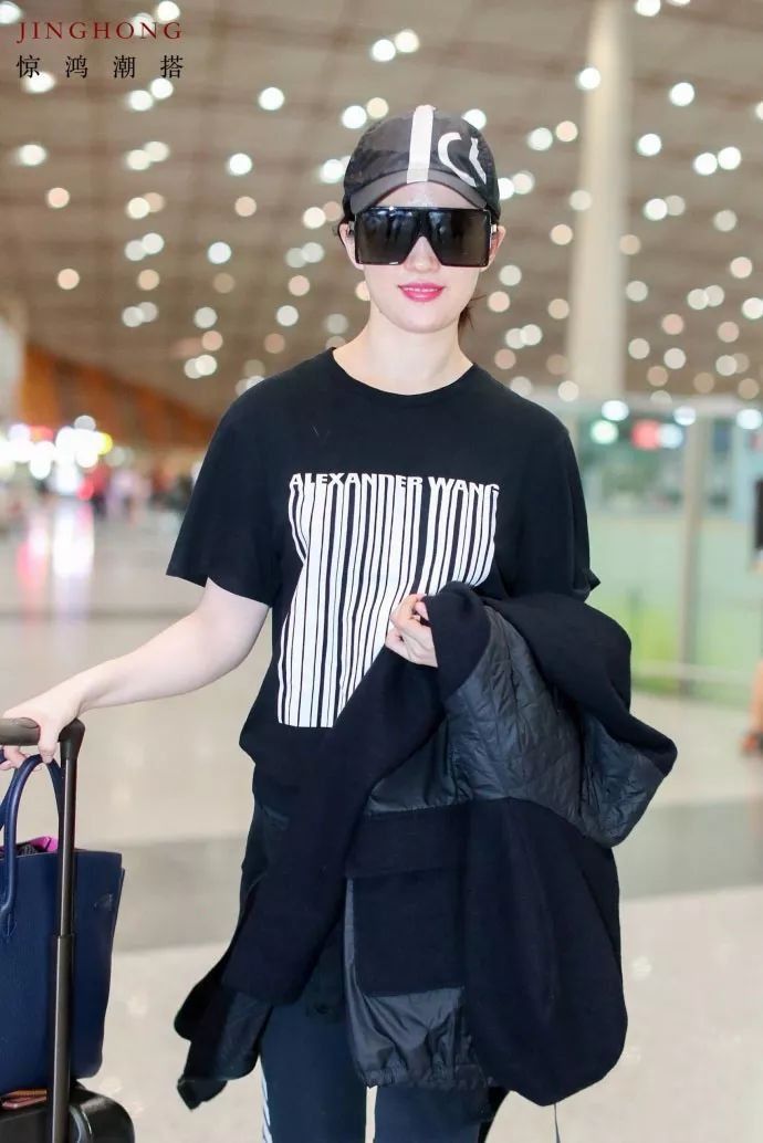 戚薇女儿可以C位出道了， 大S复出胖成水桶腰?|Star星私搭|