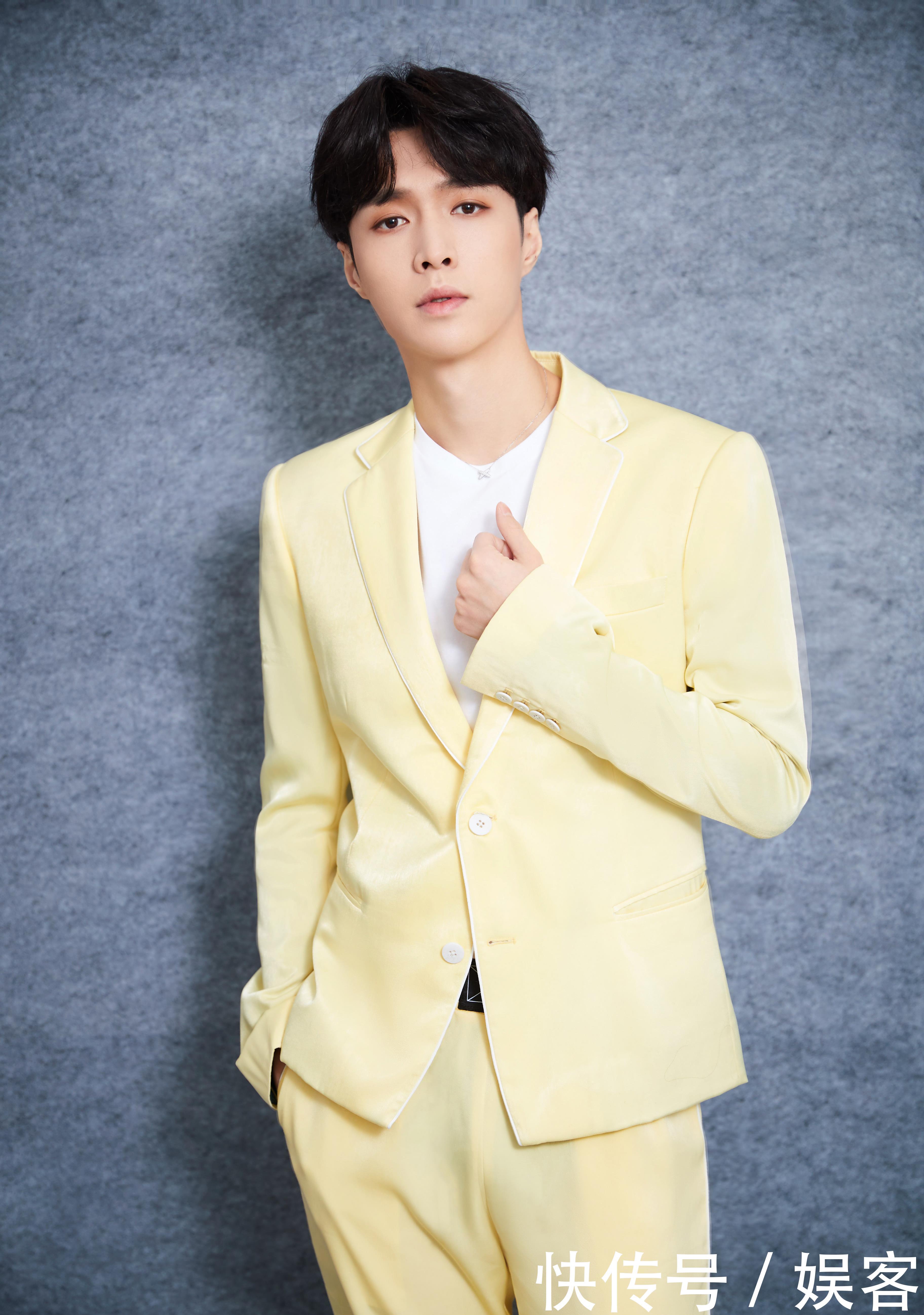 爱是桥梁诗朗诵台词