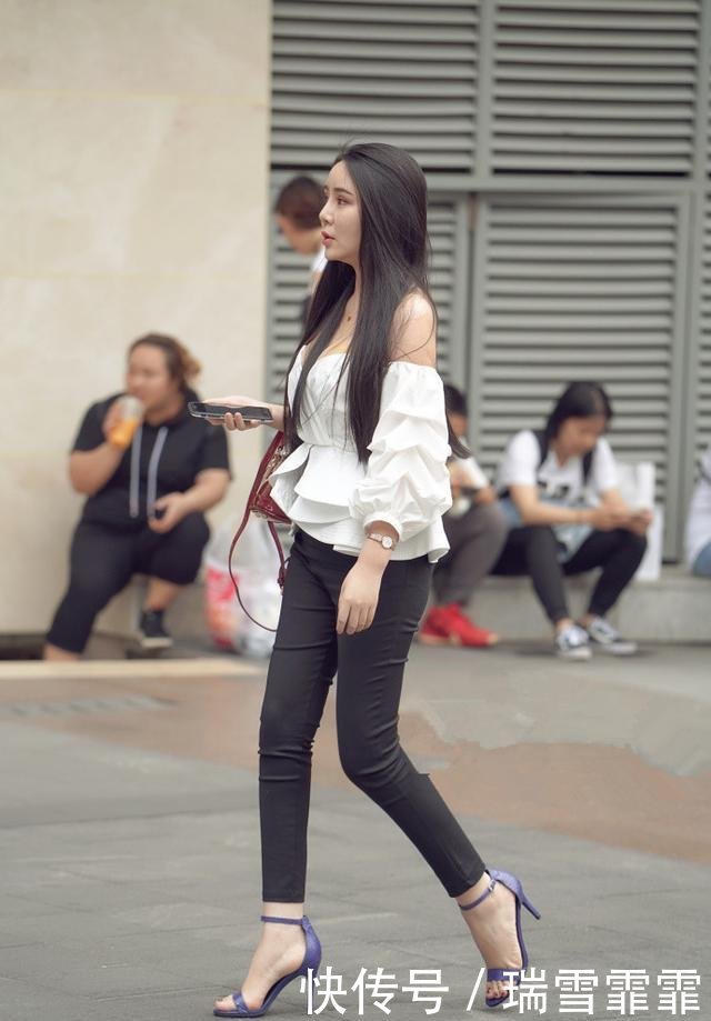  「纯色」美女街拍：个个都是女神级别，网友们表示素颜也好看！