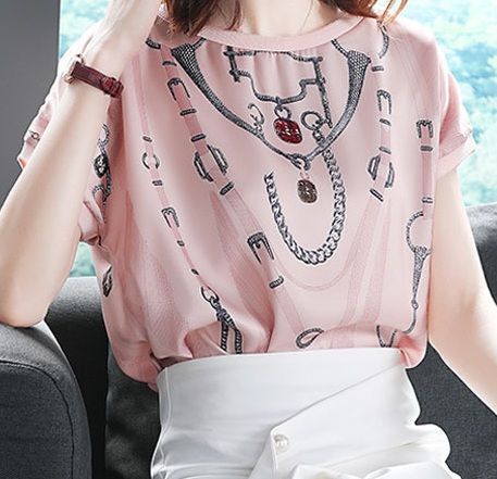 终于找到了，比旗袍还要有气质的连衣裙，美的让男人着迷