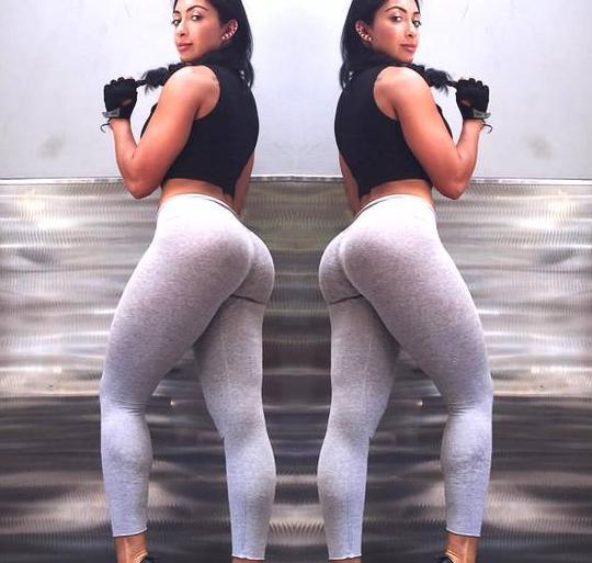 印度姑娘喜欢练臀和腿，腰部纤细前凸后翘，整体曲线非常完美！