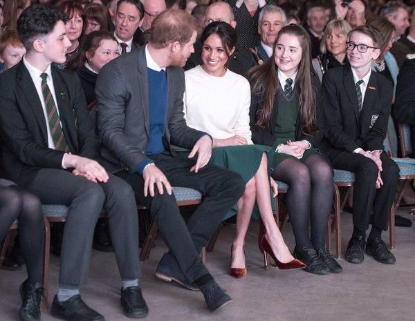 梅根王妃为什么不用好一点的包包?李英爱机场包等于一部车的首付