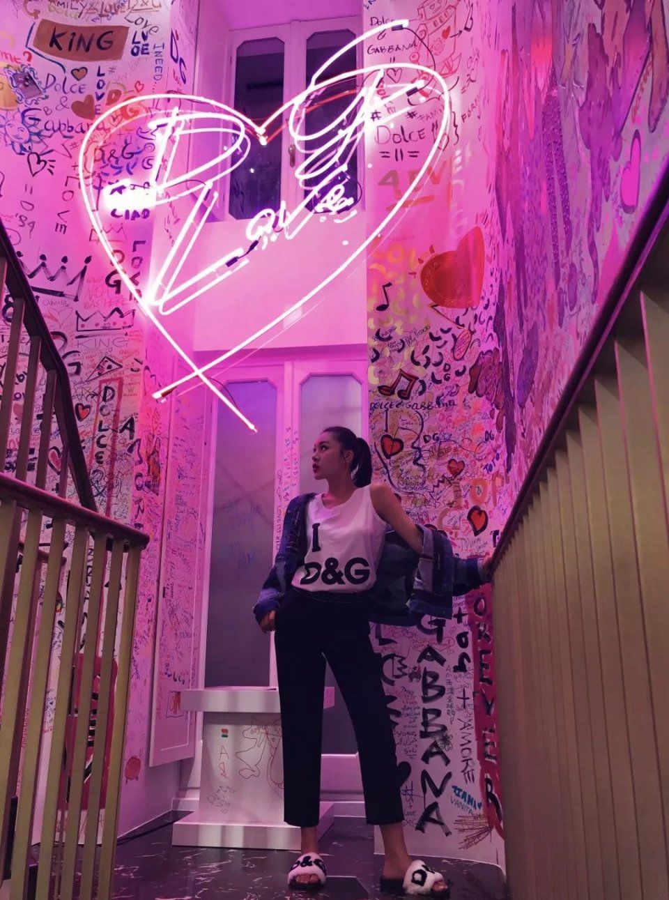 围观| 七夕去哪里?快跟着这位小姐姐打卡浪漫旅游地!