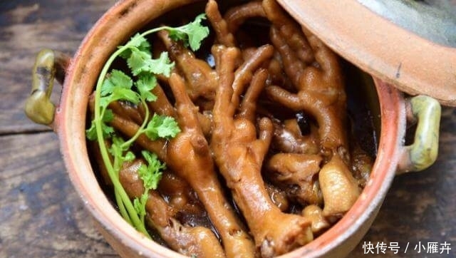 「气色」它是“天然胶原蛋白”，隔三差五吃一次，皮肤润不长皱纹，气色好