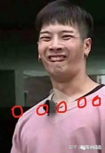 有没有化妆和素颜差别很大的，朋友没有认出来的故事?