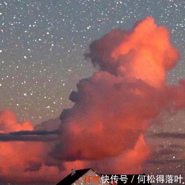  【月亮】关于星星月亮的美好句子在星河清浅的夜，你坠入我的梦里