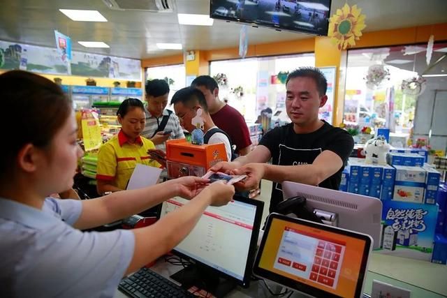 既是加油卡，又是ETC？你没看错 | 国内首张“ETC加油卡”上市