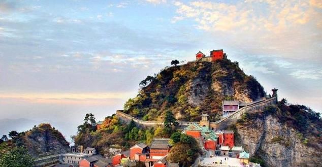 我国“最挣钱”的一座山，一年能挣50多亿，光门票收入就达23亿