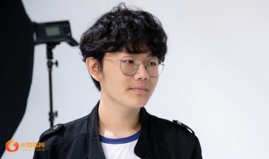 「UZI」Betty比赛失误,整体状态很差,UZI直言他差点就输了!