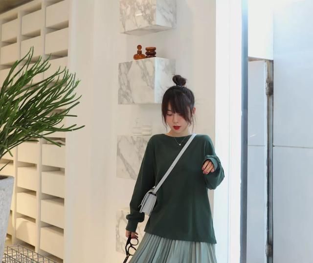  #显瘦#小个子女生穿什么?当然是显高显瘦,才更有回头率!