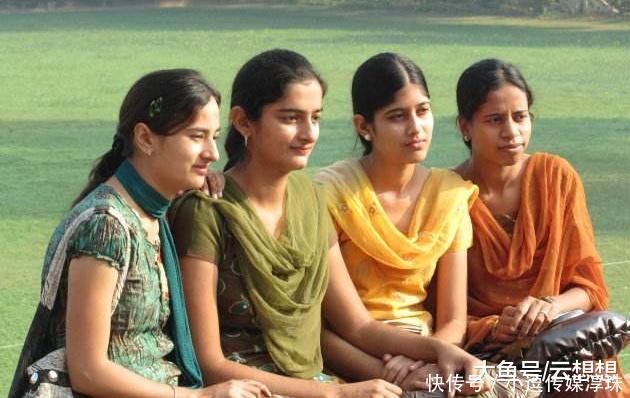 在印度碰到鼻子上戴环的女性,不管美还是丑,最好赶紧绕道走开!