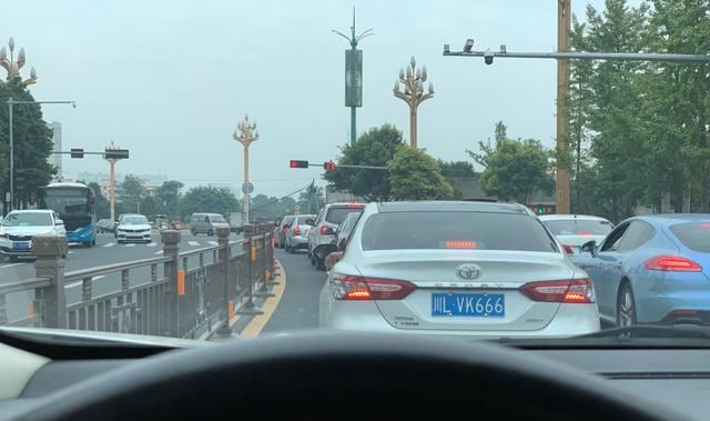  网约车：动真格！网约车司机注意了，在这个商圈随意上下客，后