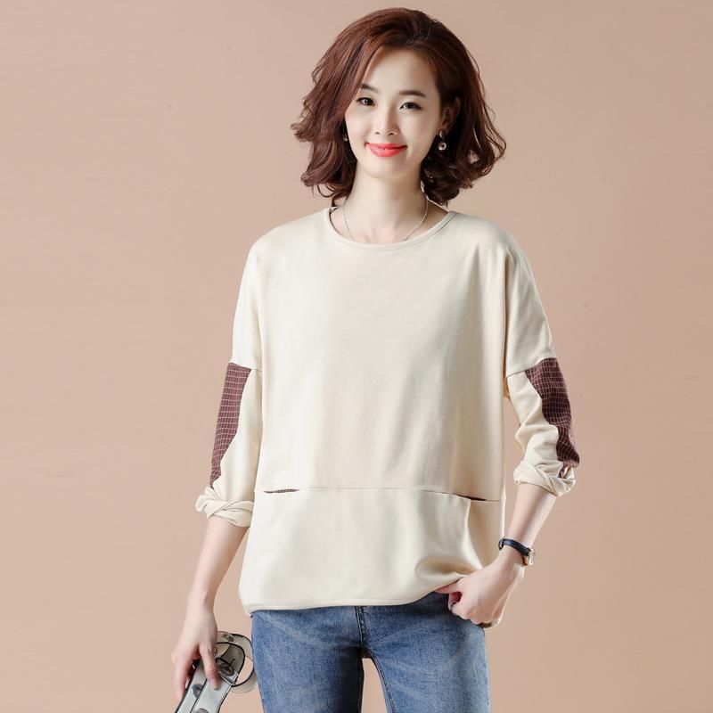 别傻傻的穿去年的秋衣了，土!瞧瞧今年流行的小衫，上身美到惊人