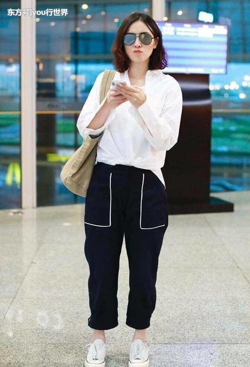 宋佳真是够了！在裙子里套裤子我忍，还要戴个皮手套实在忍不了！