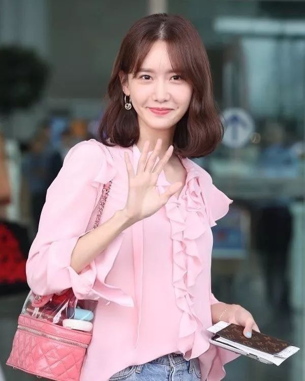 好奇| 林允儿换了新发色美成小仙女本仙，栗子奶油色真有这么神?