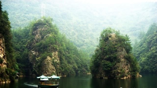 中国最良心的景区，一张门票可以玩四天，景区还提供免费坐大巴乘