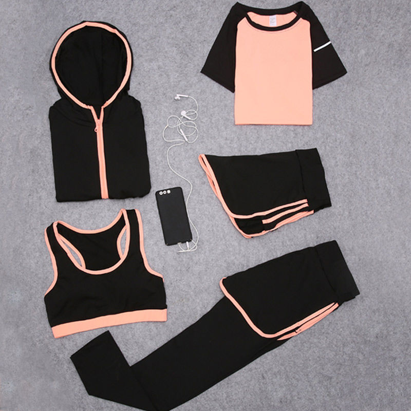 健身服里的女人身材真棒!紧身衣勾勒性感迷人线条,美得不能自拔