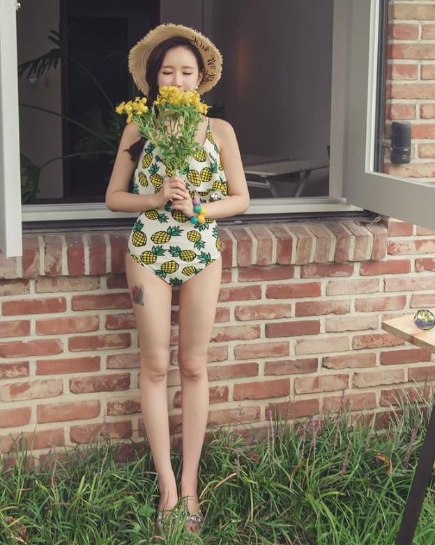 显瘦又透气的比基尼泳衣，塑造曼妙身材，回头率特别高