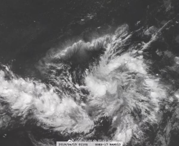 “双台风胚胎”共舞，11号台风即将生成！会影响海南吗？