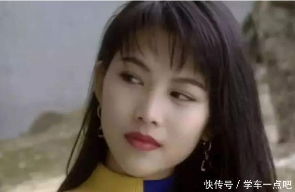 蔡少芬:他曾三度恋上蔡少芬,凭借帅气外表红极一时,如今混成这样