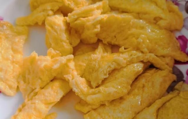  [鸡蛋]饭前先喝汤，胜过良药方，喝汤还能减肥