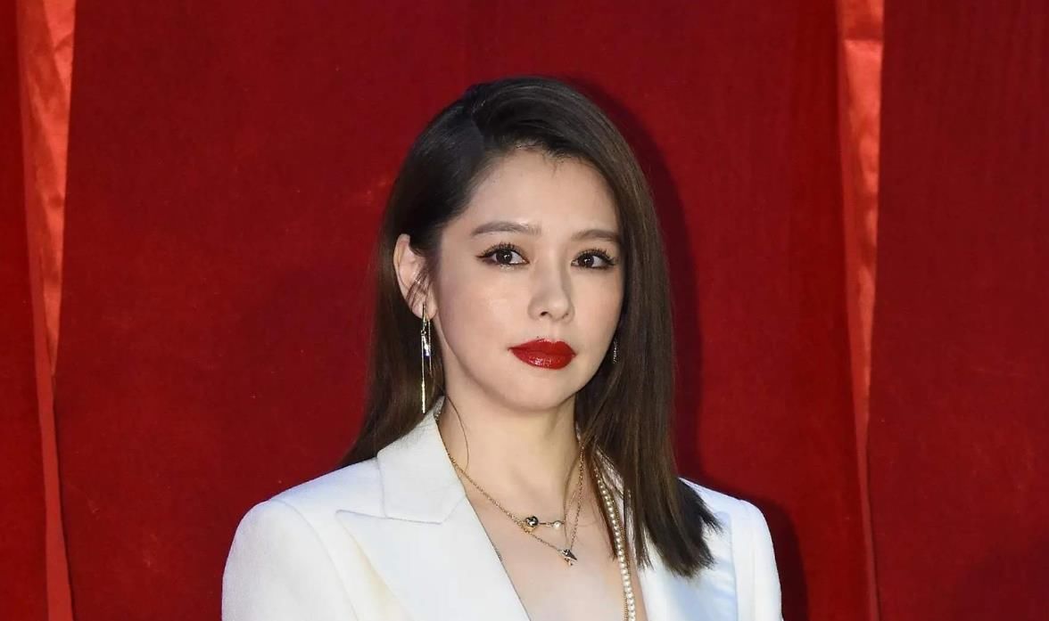  [女人]冯德伦爱过的3个女人，颜值身材都是女神级，为何最后却娶了舒淇