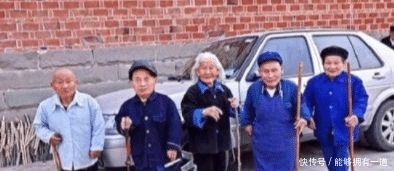 中国唯一“矮人村”，三岁停止生长身高不超1米，究竟奥秘在哪里