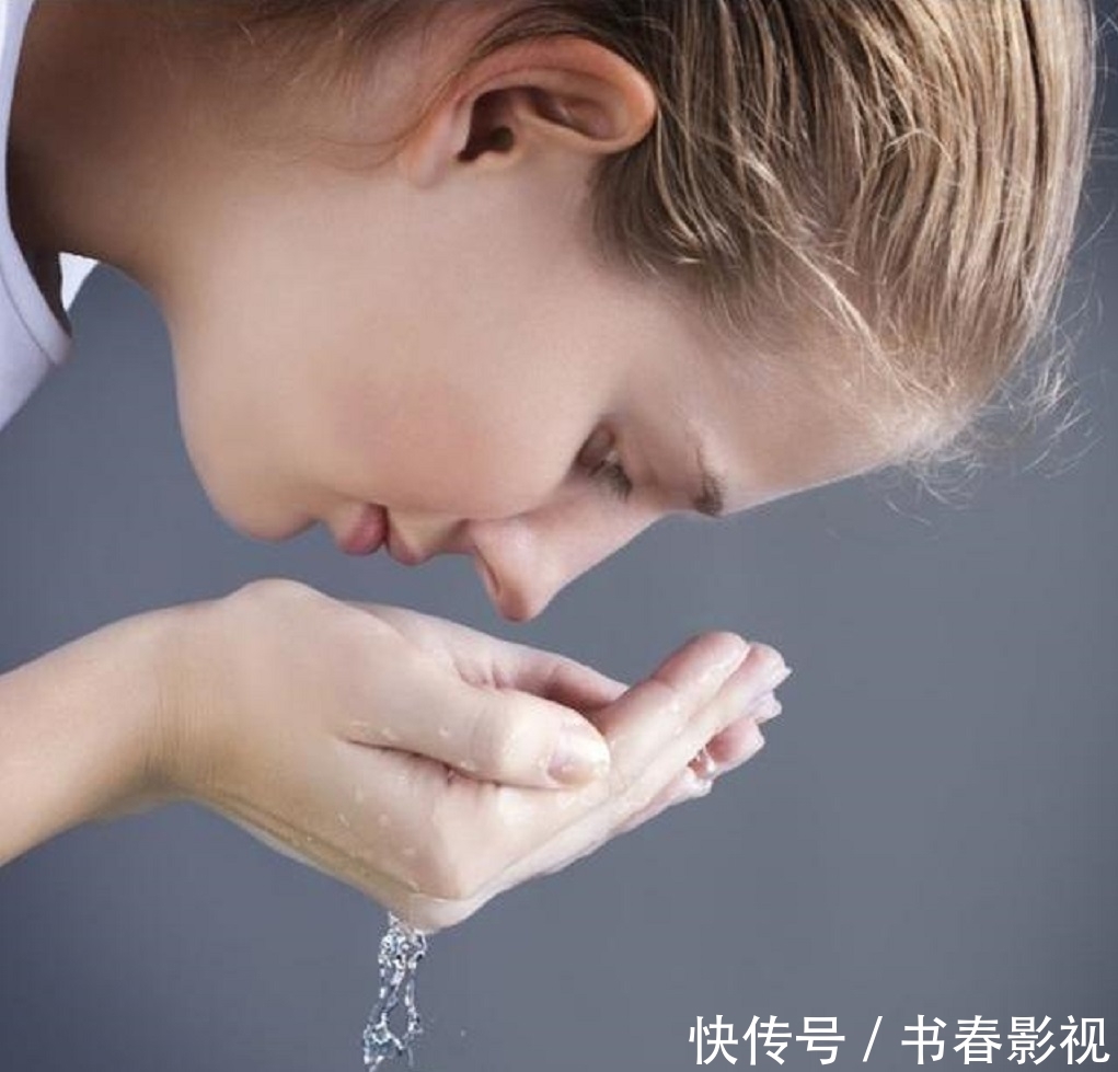 『中性皮』早上洗脸,要不要用洗面奶?5种肌肤方法不同,很多人都做错了!