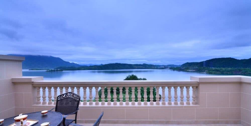 临湖185㎡叠排+滨江造+不限购,够心水吧?