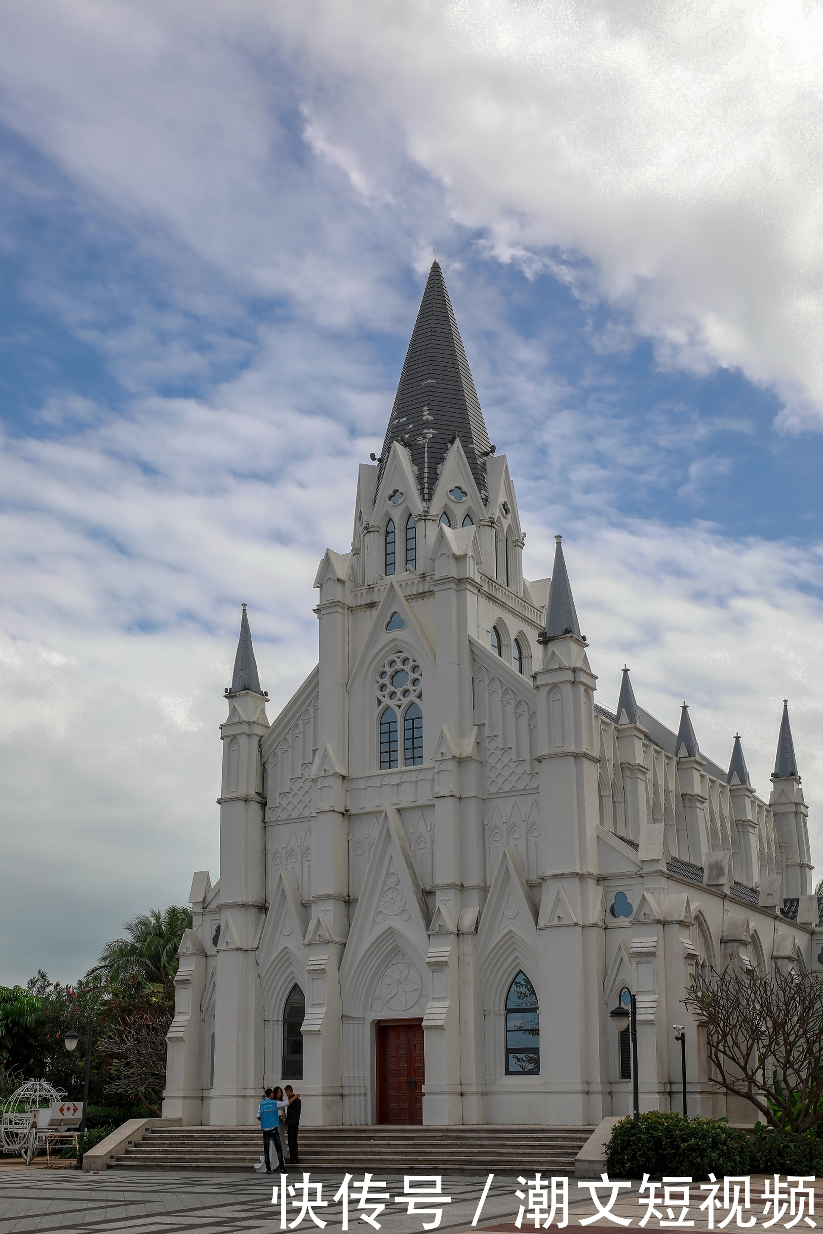 三亚拍婚纱的人