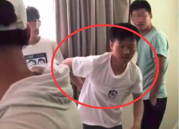 王宝强替身假扮亿万富豪被揭穿遭惨打,网友:能不能老实做人?