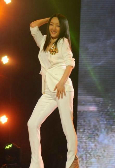 杨钰莹最性感的身材照，图一楚楚动人，图六看让我着迷