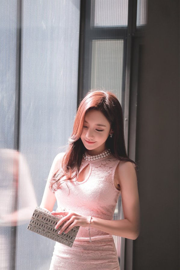 睡莲纹饰裸粉灯笼褶皱古典裙