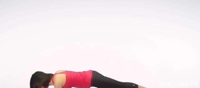 『迪丽』只是一张机场照，迪丽热巴就展现完美身材，好身材是这样来的