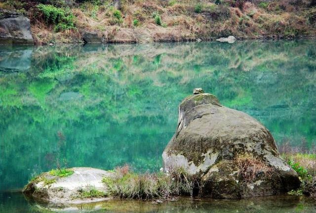 「原创」四川自贡荣县：隐藏着一条可以与九寨沟水媲美的河！