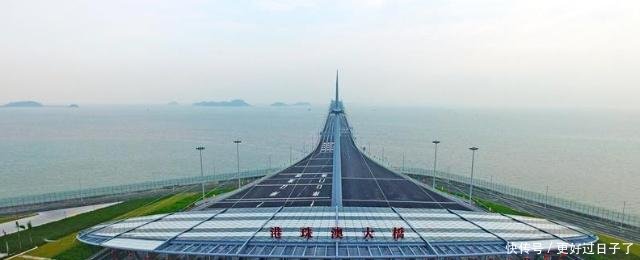 港珠澳大桥通车多日，问题不断出现，看看设计师怎么说！