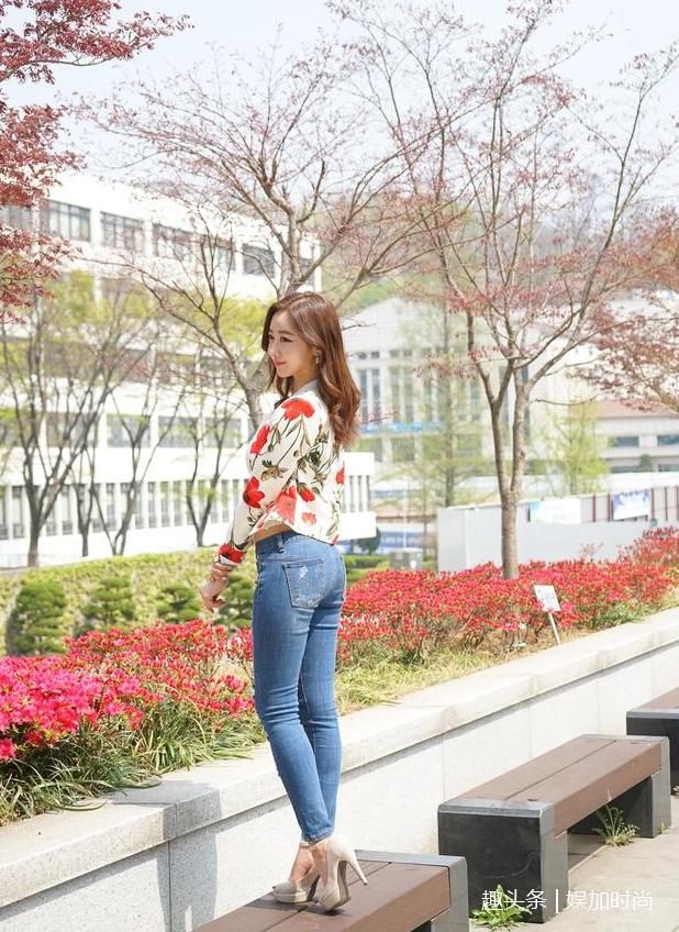 紧身裤牛仔裤，秀出你美丽曲线，塑造修长漂亮腿型！