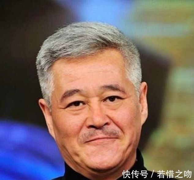 请保姆要谨慎!这5位明星都被保姆坑了,他的孩