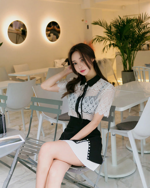 女神孙允珠，水滴波纹霜露刺花螺旋宫廷裙