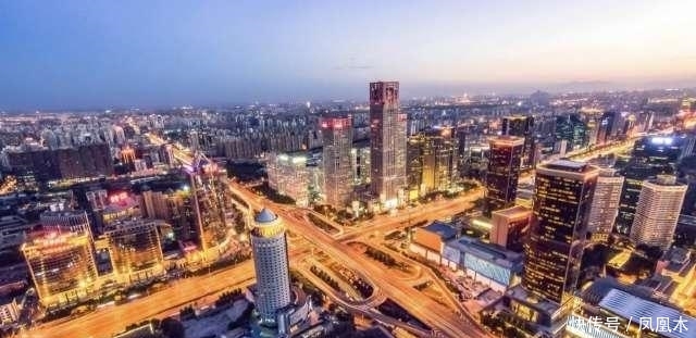  「我国」我国将要建造世界最大城市群，覆盖大半个中国，超越粤