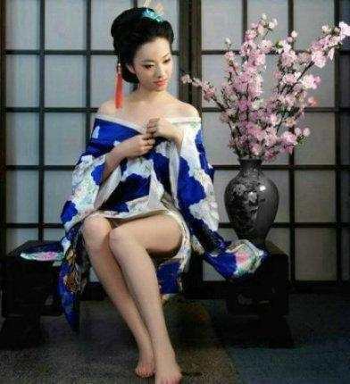 日本女人讨厌化妆却经常穿短裙, 中国男人看到笑了